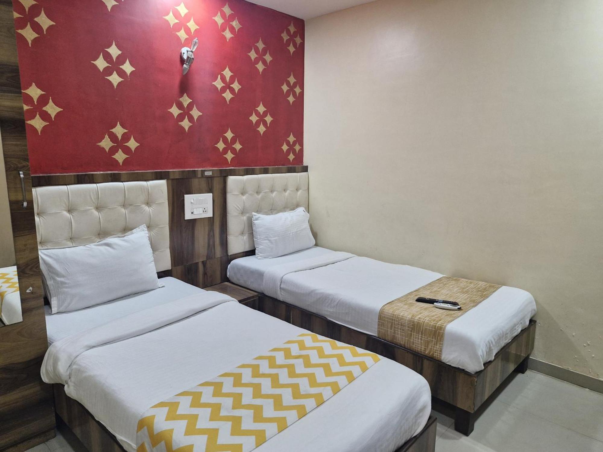 Hotel Crystal Park Near Nesco Exhibition Center — Photos 3